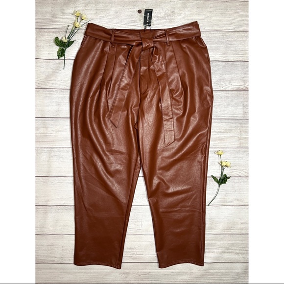 EXPRESS Super High Waisted Vegan Leather Belted Ankle Pant - Picture 2 of 16